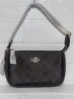 COACH（コーチ）シグネチャー・ショルダーポーチ