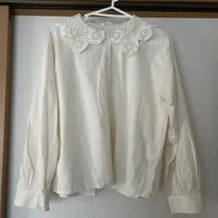 ほぼ新品【ehka sopo】レース襟付きシャツブラウス 長袖 クリーム色 淡色