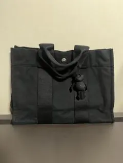 Item thumbnail for item 9e9f9909-0ee6-477f-a4de-4fcd1de510d7