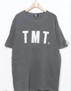 TMT ロゴプリント Tシャツ グレー Lサイズのサムネイル