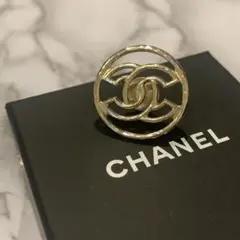 CHANEL 香奈兒 圓形胸針 雙C標誌 金色