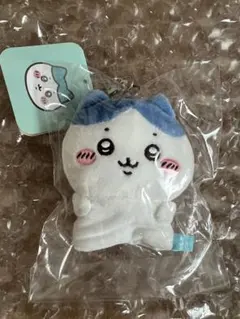 ちいかわ ぬいぐるみキーカバー ハチワレ - メルカリ
