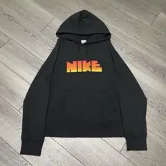 NIKE グラデーションロゴ ブラックパーカー M