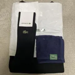 LACOSTE ブラックTシャツ/ネイビー ソックス /グリーンハンドタオル