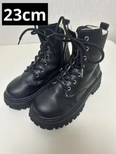 ブーツ　黒　裏地ファー