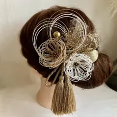 水引 髪飾り アイボリー 和玉 タッセル かすみ草 和装 成人式 卒業式 袴