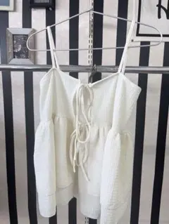 SHEIN FRIFUL フリル付きホワイトキャミソール Mサイズ