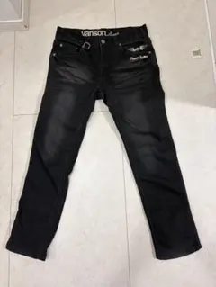 VANSON ブラック加工デニムパンツ　アメリカンイーグル刺繍のサムネイル