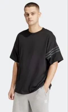 adidas ストリート Neuclassic Tシャツのサムネイル