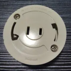 松下電工　WG4420　コンセント付き丸型引掛けシーリング