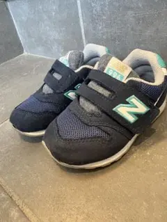 New Balance 996 キッズシューズ ネイビー/ターコイズ