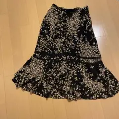 お値下げ‼︎INGEBORG 花柄フレアスカート