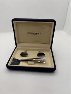 2026年最新】BURBERRY メンズ ネクタイピンの人気アイテム - メルカリ