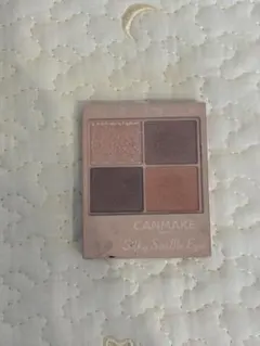 CANMAKE シルキー スフレ アイズ M01