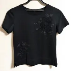 Aquascutum 花柄ステッチ 半袖Tシャツのサムネイル