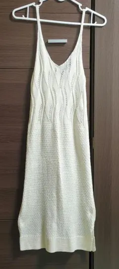 アイボリー ニットノースリーブワンピース