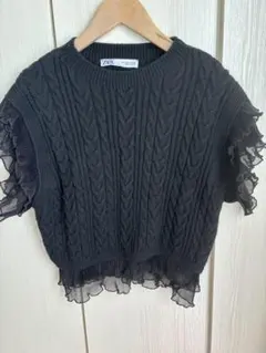 ZARAブラックノースリーブニット フリル付き