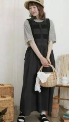 新品未使用☆サマンサモスモス☆レース貼りエプロンワンピース　F