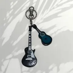 ギターモチーフ キーホルダー 2個セット 黒xブルーのサムネイル