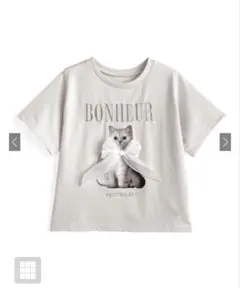 キャットプリントリボンロゴ刺繍Tシャツ