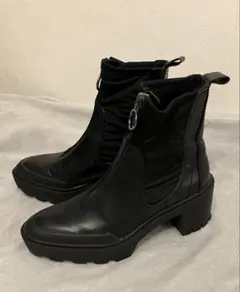 ZARA 厚底ブーツ　フロントジッパー　黒