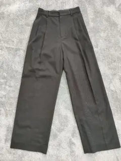 ユナイテッドアローズ　2タックワイドパンツ
