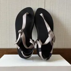 新品未使用品 BAREFOOT SANDAL アイボリー24.5〜25cm - メルカリ