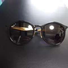 Ray-Ban サングラス ブラック/ゴールド