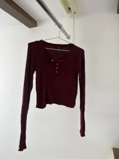 Forever 21 長袖 ヘンリーネック リブカットソー ボルドー Mのサムネイル