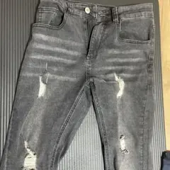 ダメージ加工 グレー スキニーパンツ
