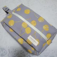 ハンドメイド　さくらんぼ柄　おむつポーチ