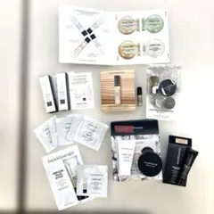 bareMinerals メイクアップ　サンプル詰め合わせのサムネイル