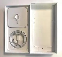 iPhone13 空箱　付属品あり