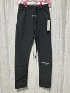新品 ESSENTIALS ナイロンパンツ XS 黒のサムネイル