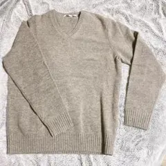 UNIQLO グレー Vネックセーター L