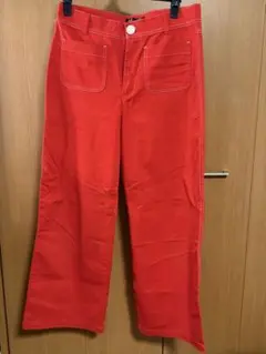 ZARA 赤色パンツ 前ポケット付き
