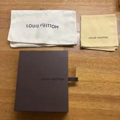 LOUIS VUITTON 収納ボックスと付属品