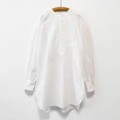 CITEN ヨーク切り替えピンタックシャツ チュニック丈 ゆったり 白のサムネイル
