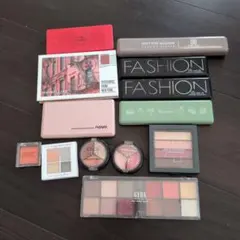 novo Smooth Eyeshadow Paletteのサムネイル