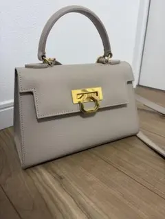 CARBOTTI エレナ トープ ハンドバッグ グレージュ - メルカリ