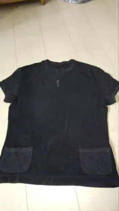 伊太利屋 黒いTシャツ サイズ9