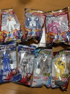 ソフビヒーロー 仮面ライダーセイバー キラメイジャー ゼンカイジャー 7体セットのサムネイル
