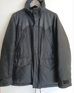 ブラック ダウンジャケット