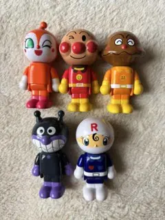 アンパンマン　人形