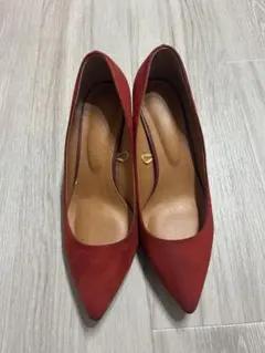 赤いスエード ポインテッドトゥパンプス