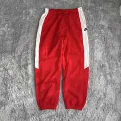 NIKE パンツ　赤