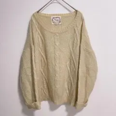 クリーム色 ニットセーター 長袖　ケーブルニット　プルオーバー　冬　モヘヤ