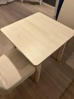 IKEA テーブル　ダイニングテーブル　椅子
