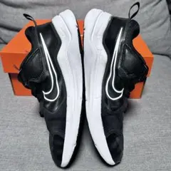 NIKE ナイキ スニーカー キッズ ナイキ コズミックランナー　21cm 黒