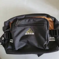 adidas ボディバッグ 黒/茶